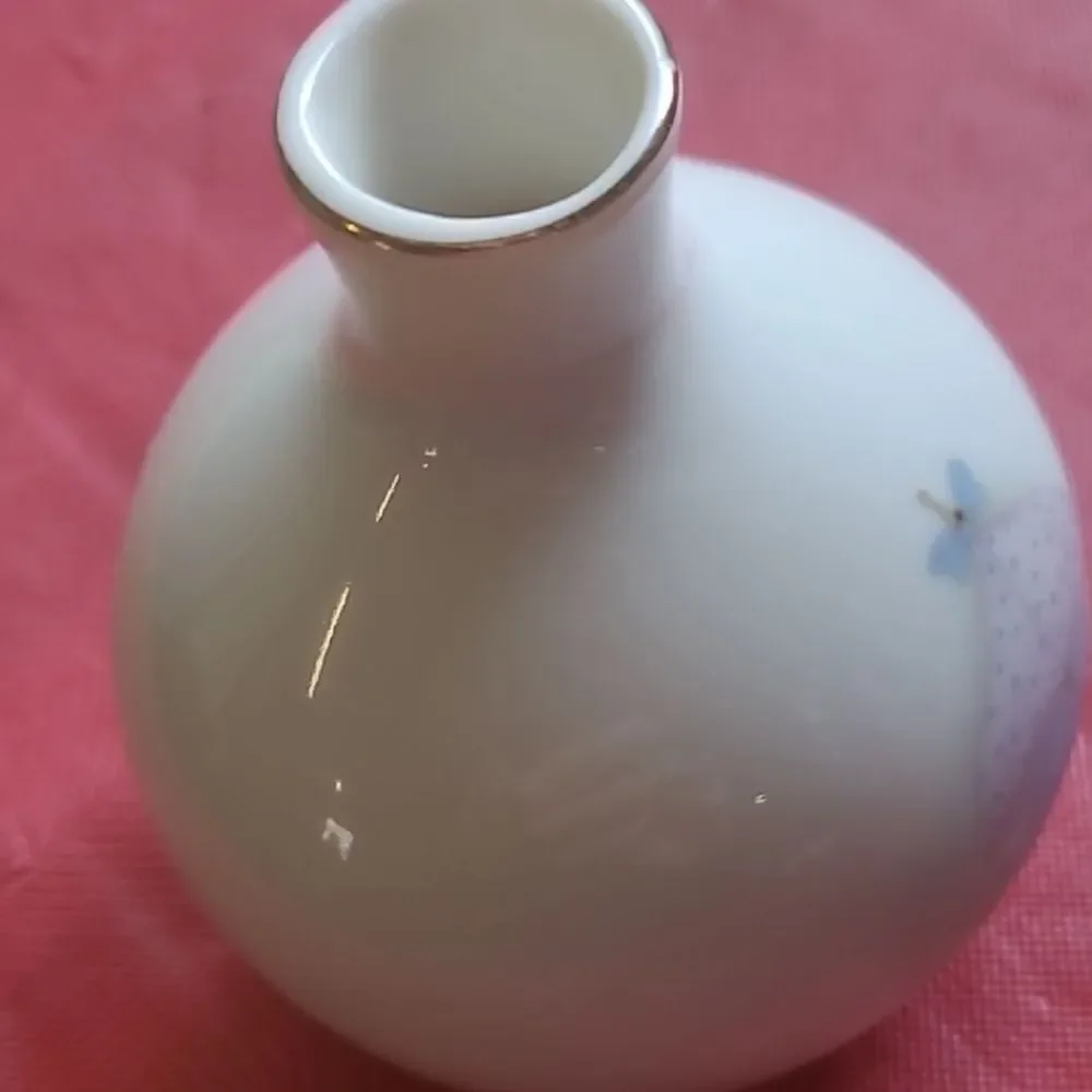 Vintage  Mini Bluebird Vase and Egg